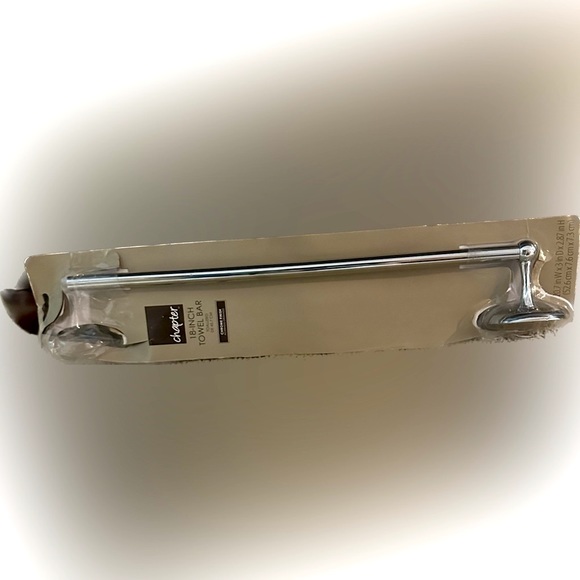 CHAPTER 18” TOWEL BAR PART REPLACEMENT TOALLERO DE 45.7 CM CHROME FINISH 167146C - Picture 3 of 5